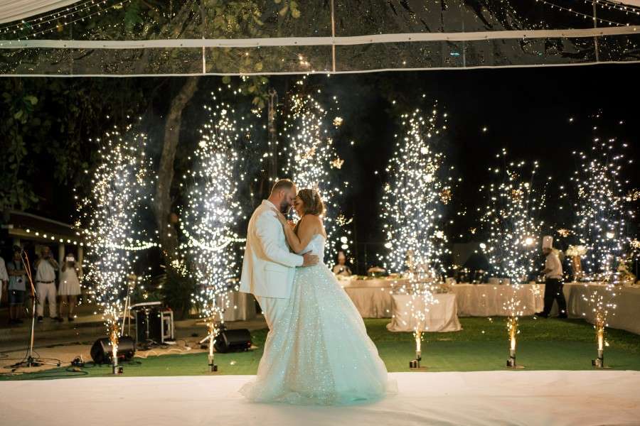 Phuket Dream Wedding Elizabeth And Bernhard Couple Hug