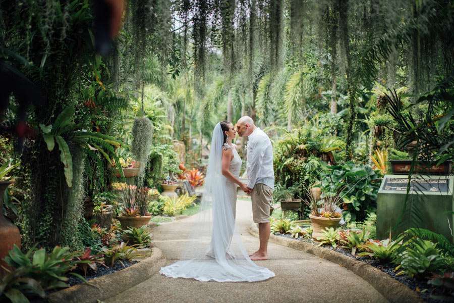 Phuket Dream Wedding Llaria & Nicholas Couple Kiss