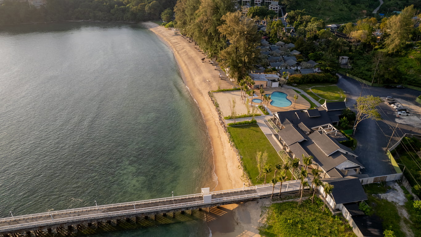 Beachfront Wedding Venues In Phuket 1