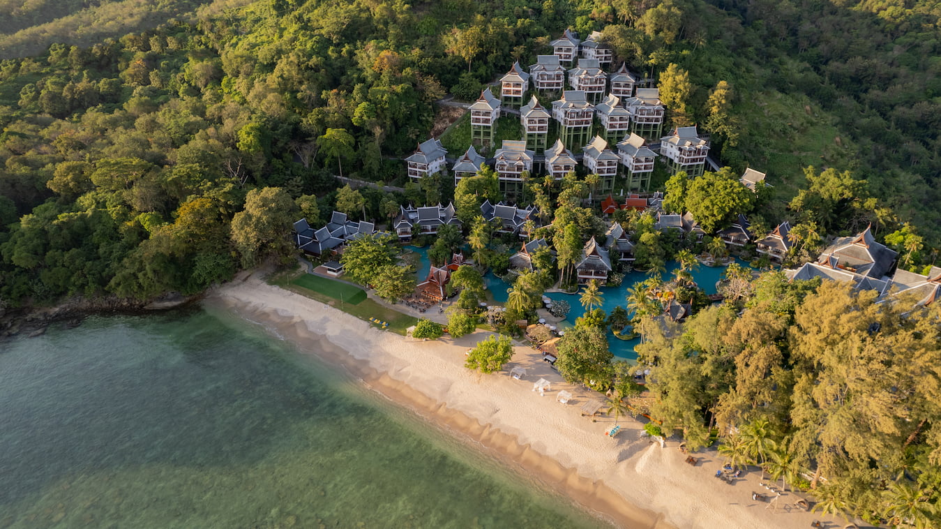 Beachfront Wedding Venues In Phuket 5