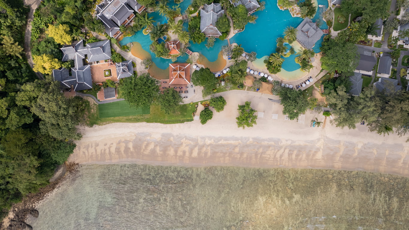 Beachfront Wedding Venues In Phuket 7